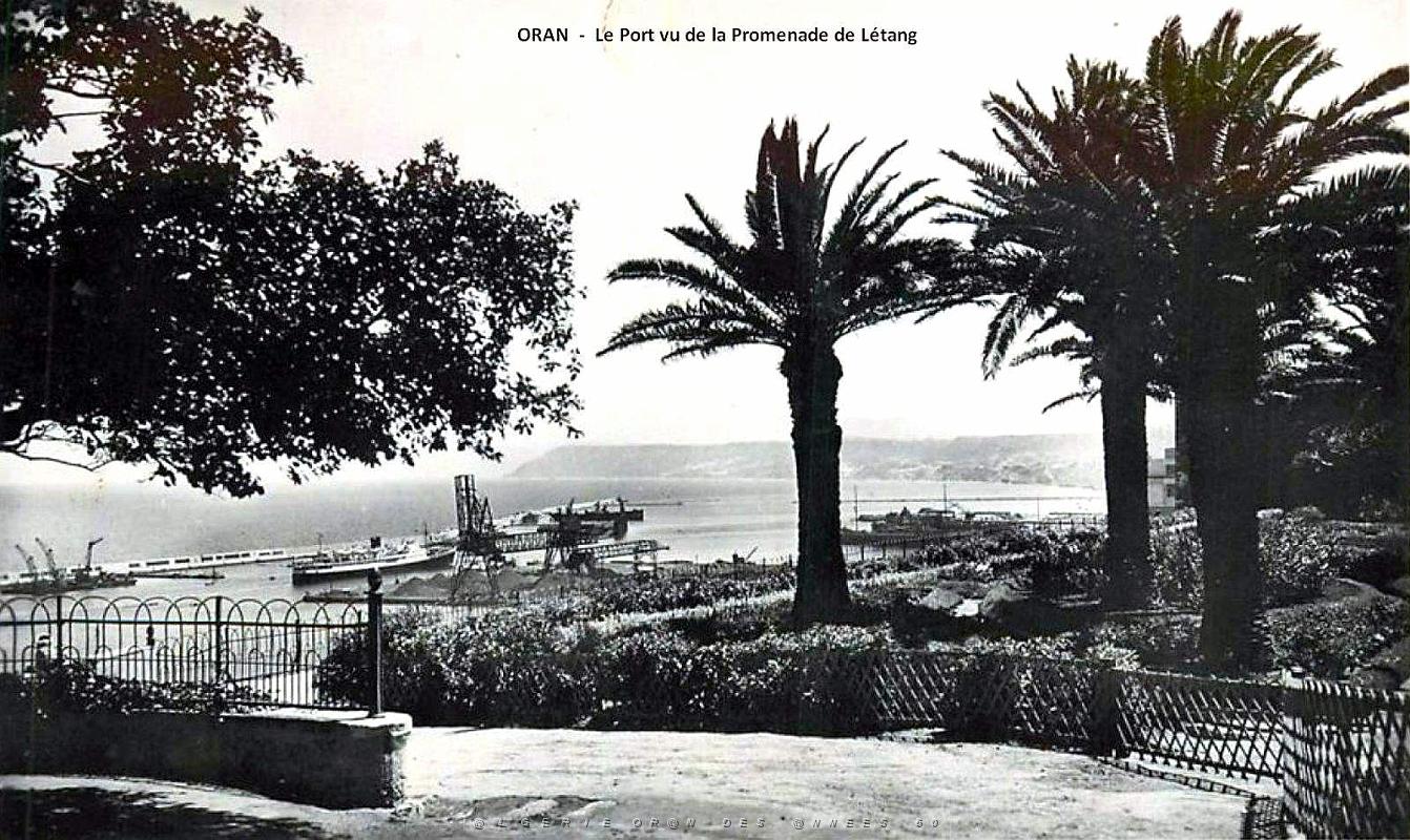 Oran - Port vu de la Promenade de Letang.jpg